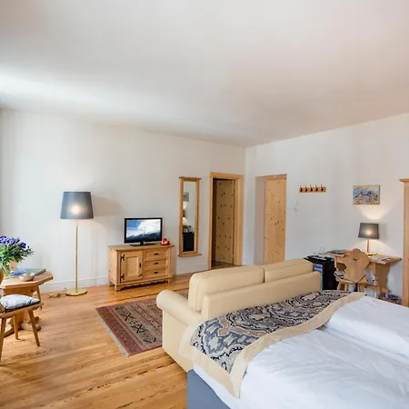 Bernina 1865 By Kleos Group Collection Hotel Samedan